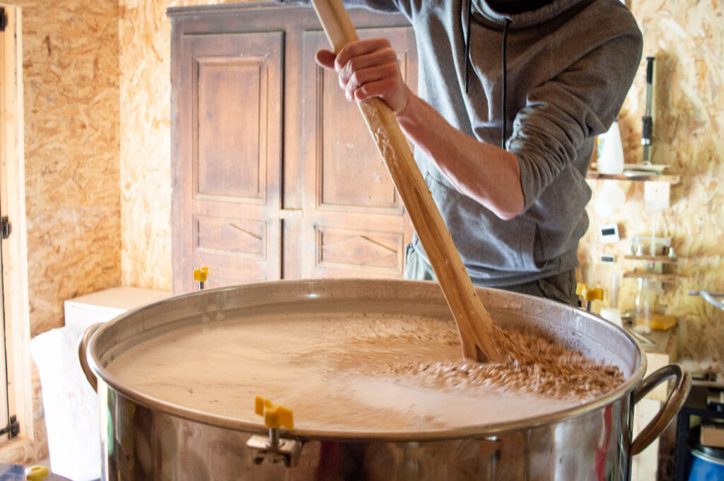 La Vardaf est une microbrasserie située à Bellevaux dans le Haut-Chablais. Les bières sont produites en petit volume, de manière artisanale.